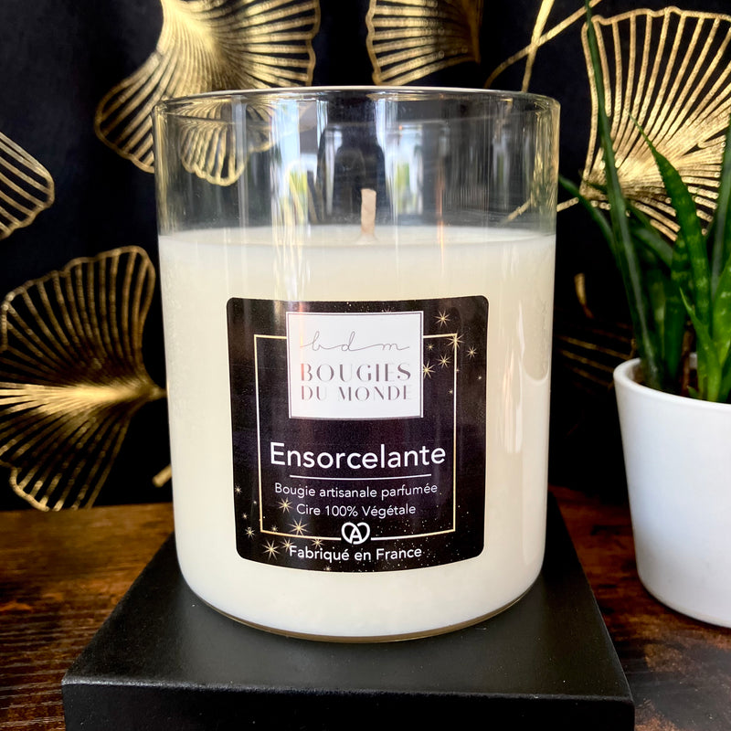 Bougie parfumée Ensorcelante ( Tulipe fruitée )