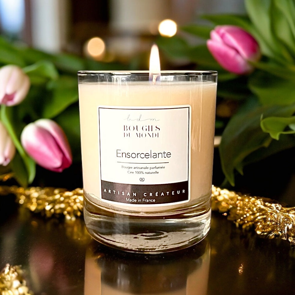 Bougie parfumée Ensorcelante ( Tulipe fruitée )