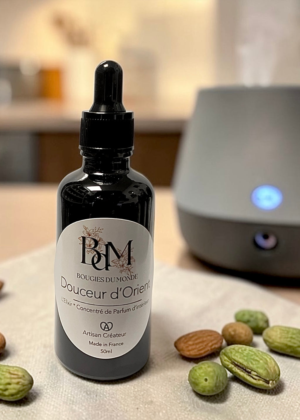 Elixir concentré de parfum fondant liquide douceur d'orient amande pistache de Bougies du Monde