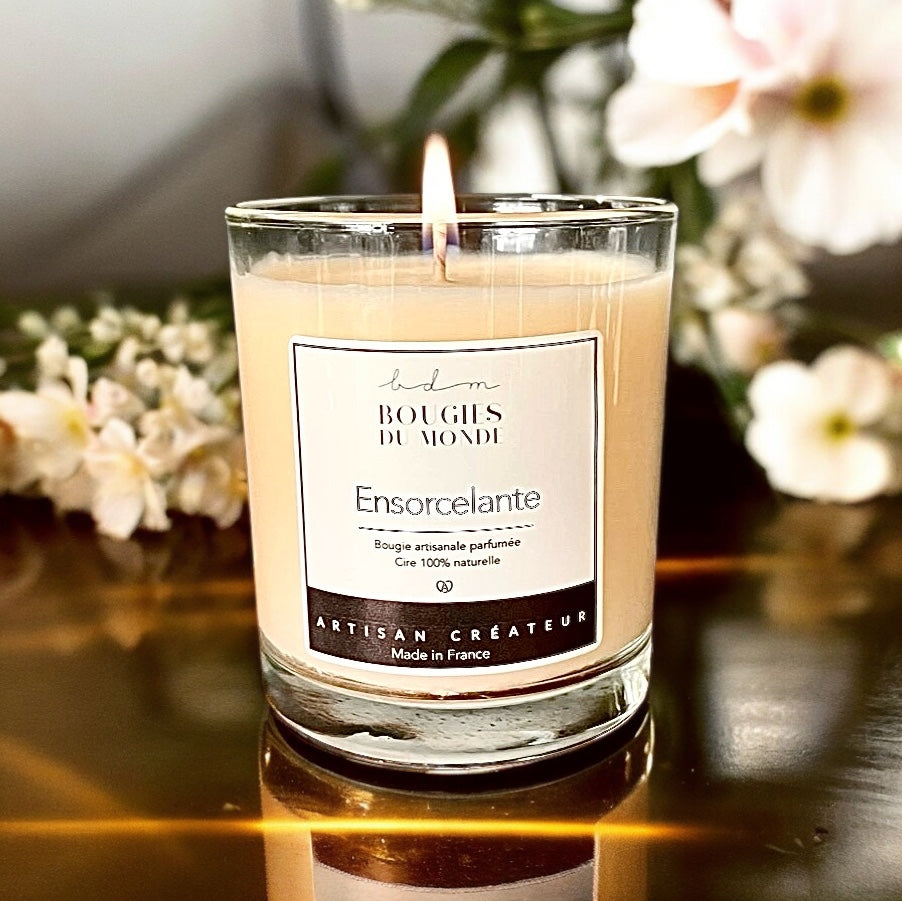 Bougie parfumée Ensorcelante ( Tulipe fruitée )