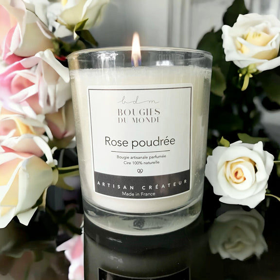 Bougie végétale parfumée rose poudrée - roses violettes amande douce 