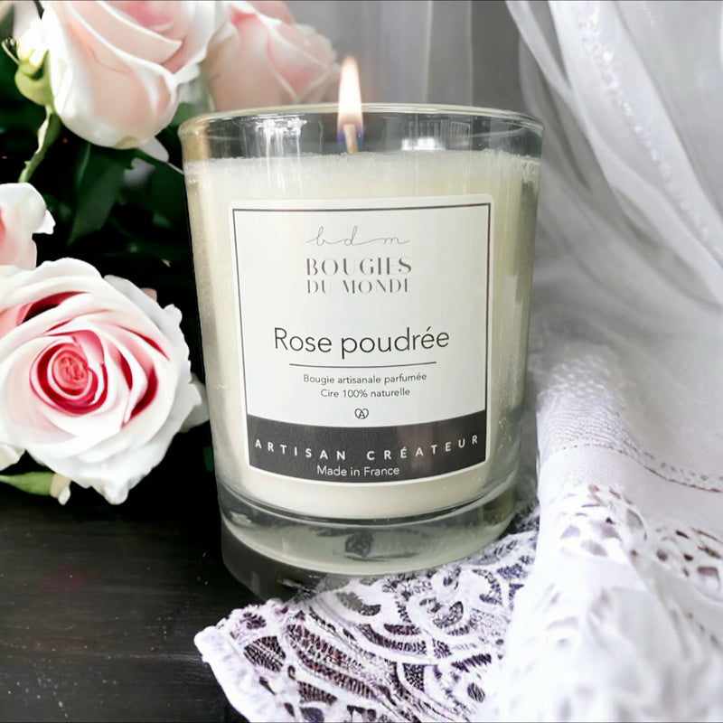 Bougie végétale parfumée rose poudrée 