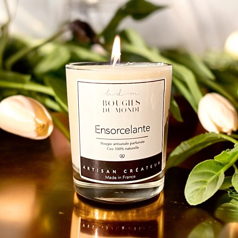 Bougie parfumée Ensorcelante ( Tulipe fruitée )