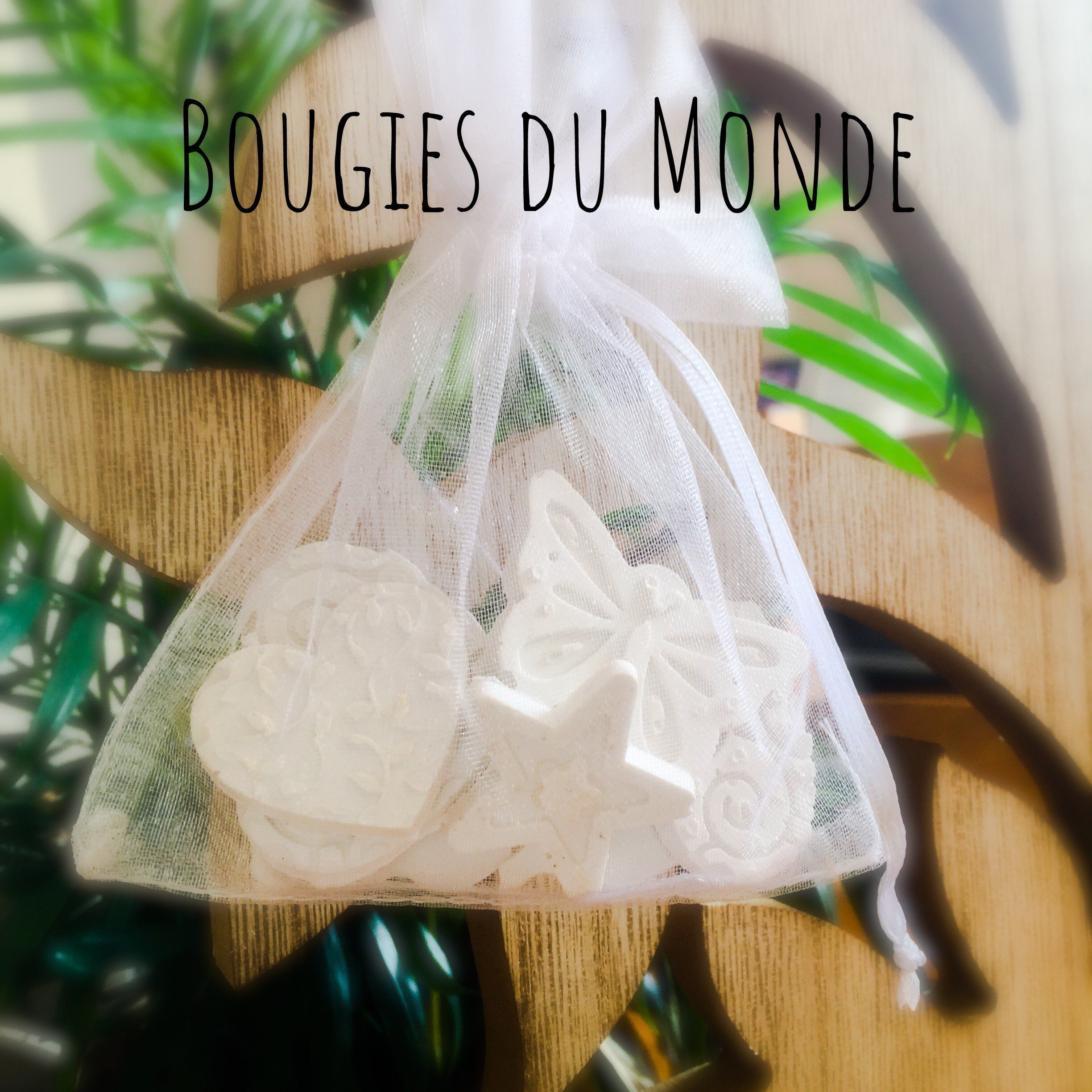 Lot de 7 petites Céramiques à parfumer - Bougies du Monde